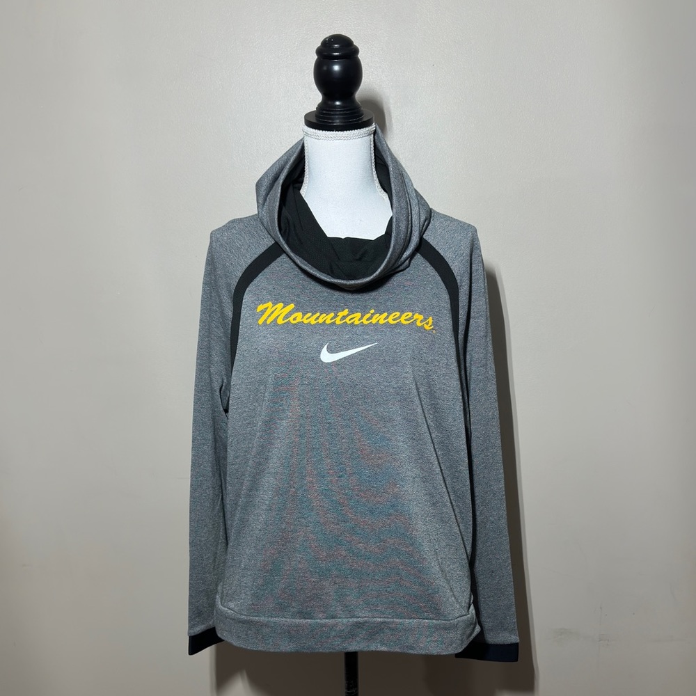 Nike || Woman’s gray and yellow winter performance Pullover hoodie size L